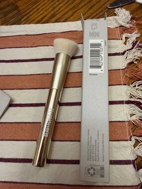 Beautycounter White Bronzer Brush